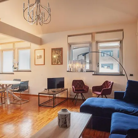 Navigli Design Apartment With Balcony-3